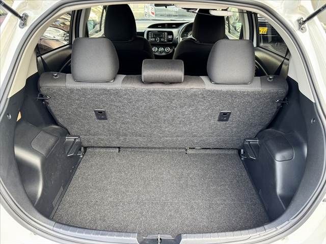 TOYOTA VITZ 2019 Image 31