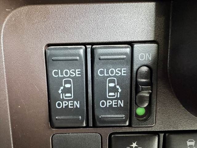 TOYOTA TANK 2018 Image 31