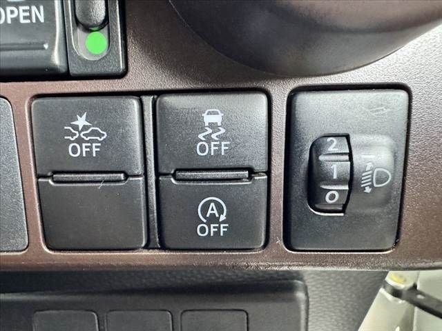 TOYOTA TANK 2018 Image 31