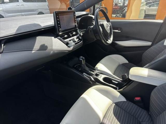 TOYOTA COROLLA SEDAN 2019 Image 31