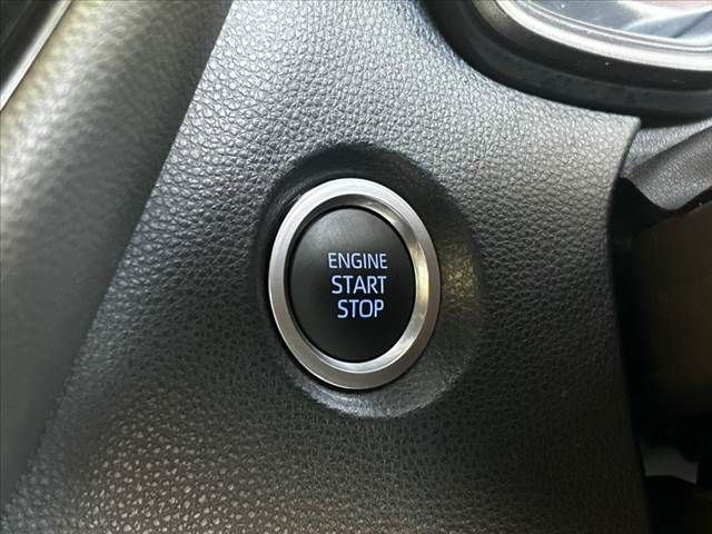 TOYOTA COROLLA SEDAN 2019 Image 31