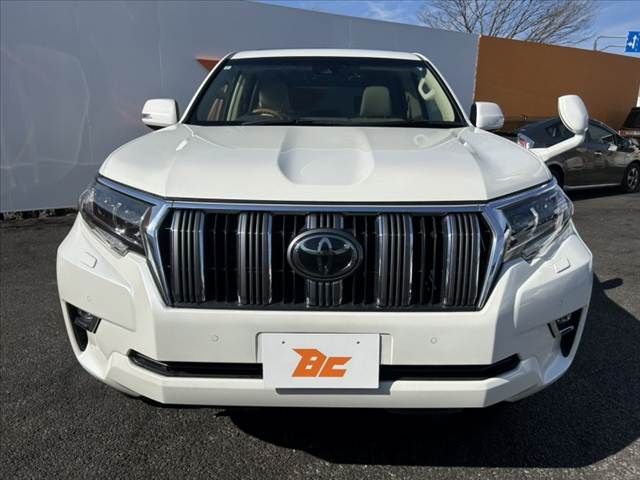 TOYOTA LANDCRUISER PRADO 2017 Image 31