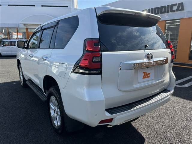 TOYOTA LANDCRUISER PRADO 2017 Image 31