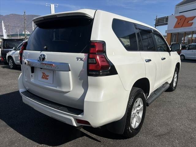 TOYOTA LANDCRUISER PRADO 2017 Image 31