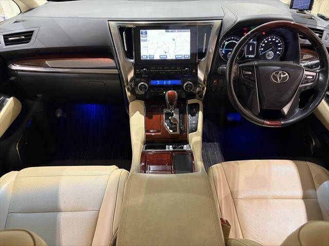 TOYOTA ALPHARD HYBRID 4WD 2016 Image 31