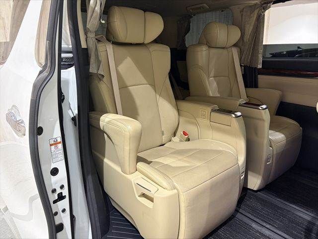 TOYOTA ALPHARD HYBRID 4WD 2016 Image 31
