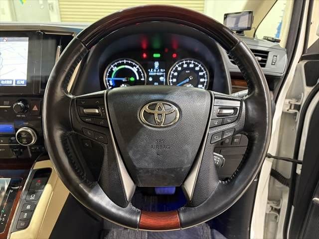 TOYOTA ALPHARD HYBRID 4WD 2016 Image 31