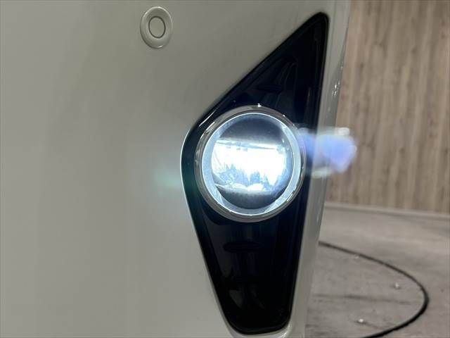 TOYOTA ALPHARD HYBRID 4WD 2016 Image 31