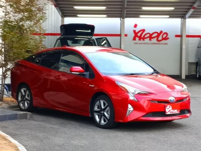 TOYOTA PRIUS 2017 Image 31
