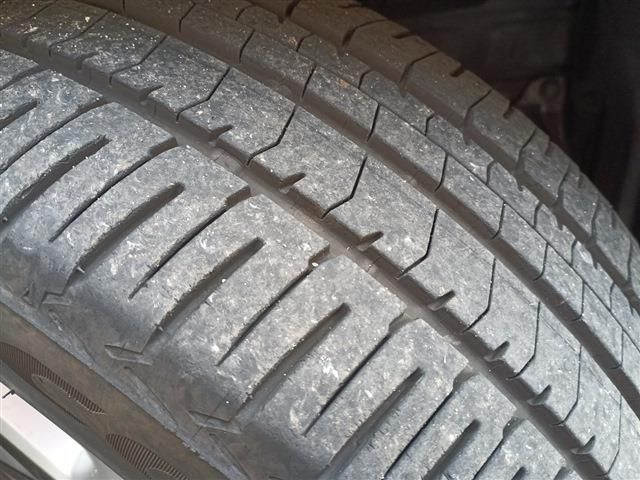 TOYOTA PRIUS 2017 Image 31