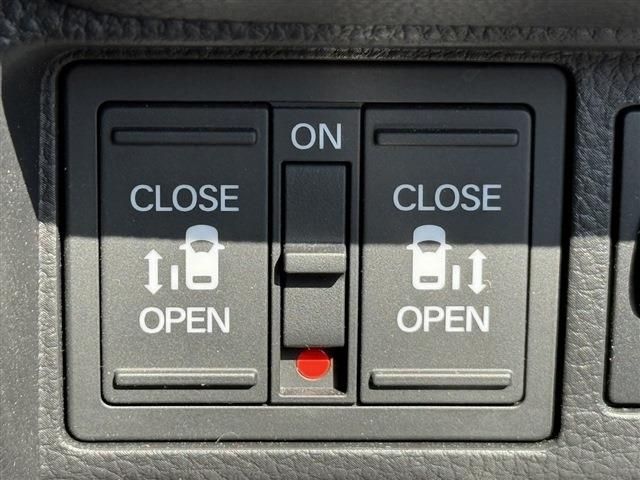 HONDA STEPWAGON E:HEV 2024 Image 31