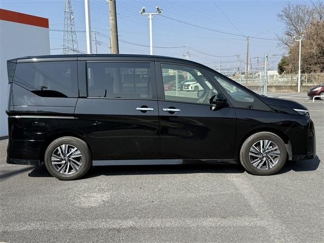 NISSAN SERENA  WG 2024 Image 31