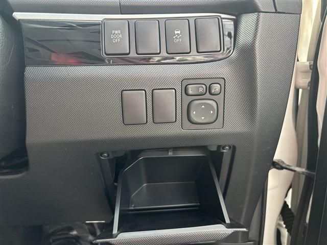 TOYOTA ESTIMA 2016 Image 31