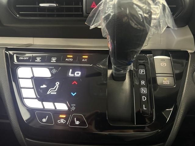 MITSUBISHI DELICA MINI 2025 Image 31