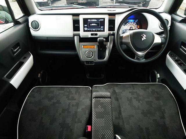 SUZUKI HUSTLER 4WD 2018 Image 31