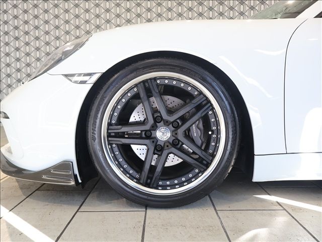 PORSCHE 718BOXSTER 2017 Image 31