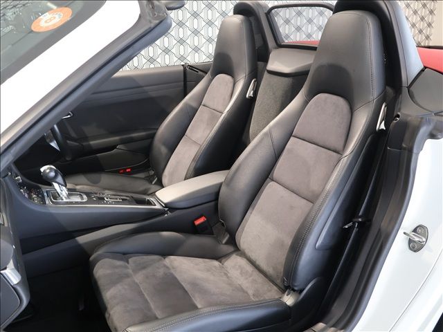 PORSCHE 718BOXSTER 2017 Image 31