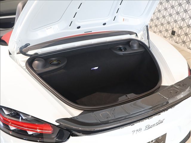PORSCHE 718BOXSTER 2017 Image 31
