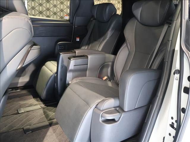 TOYOTA ALPHARD HYBRID 2024 Image 31