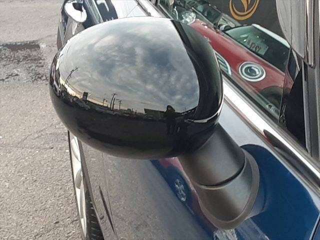 BMW MINI COOPER 5DOO 2016 Image 31