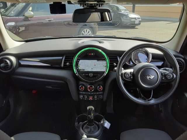 BMW MINI COOPER S 5DOOR 2019 Image 31