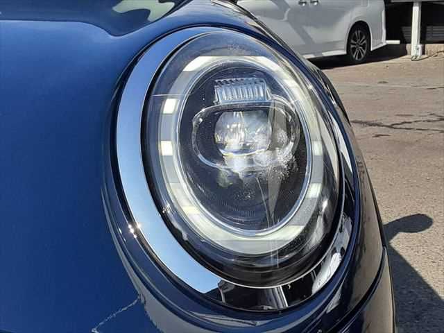 BMW MINI COOPER S 5DOOR 2019 Image 31