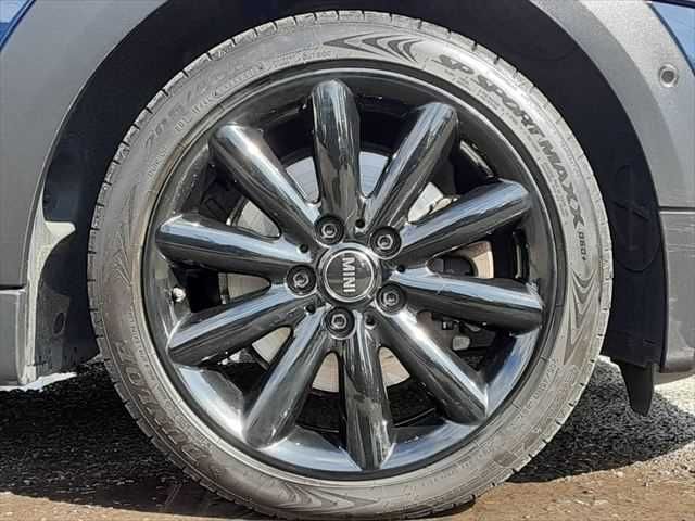 BMW MINI COOPER S 5DOOR 2019 Image 31