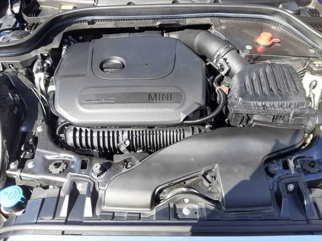 BMW MINI COOPER S 5DOOR 2019 Image 31