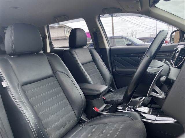 MITSUBISHI OUTLANDER PHEV 2015 Image 31