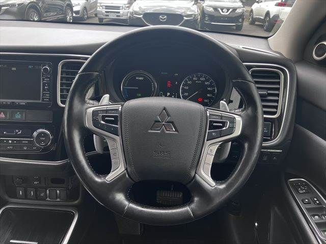 MITSUBISHI OUTLANDER PHEV 2015 Image 31