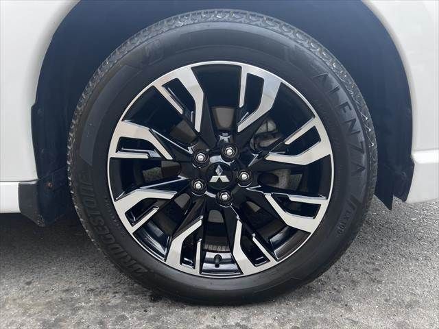 MITSUBISHI OUTLANDER PHEV 2015 Image 31