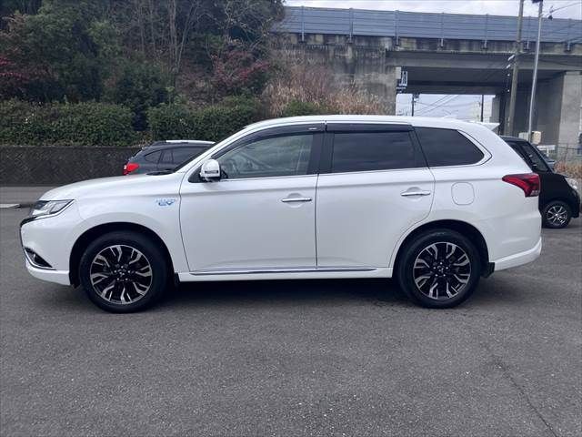 MITSUBISHI OUTLANDER PHEV 2015 Image 31