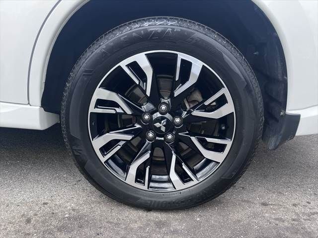 MITSUBISHI OUTLANDER PHEV 2015 Image 31