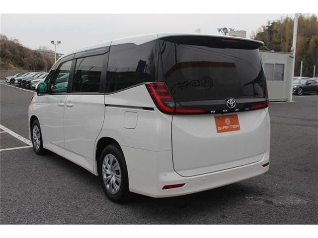 TOYOTA NOAH 2023 Image 31