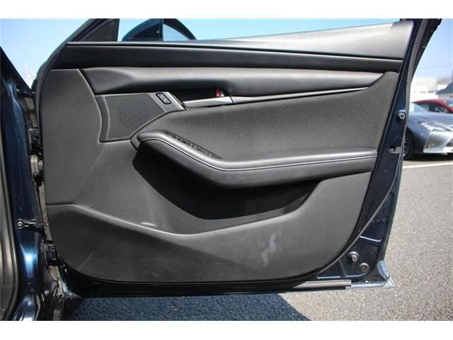 MAZDA 3 FASTBACK 2023 Image 31