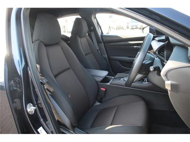 MAZDA 3 FASTBACK 2023 Image 31