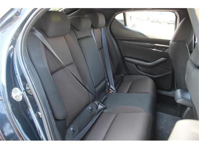 MAZDA 3 FASTBACK 2023 Image 31