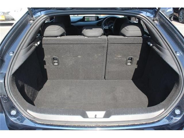 MAZDA 3 FASTBACK 2023 Image 31