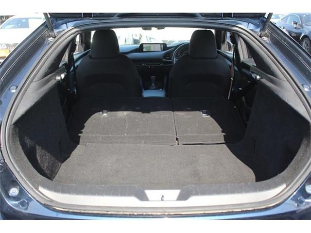 MAZDA 3 FASTBACK 2023 Image 31