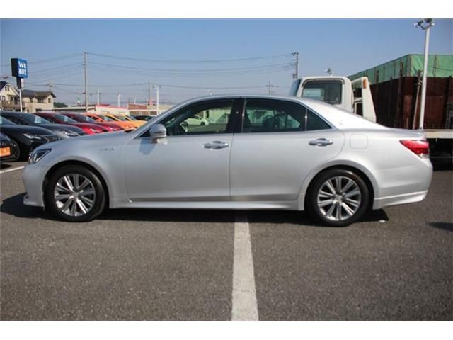 TOYOTA CROWN SEDAN HYBRID 2017 Image 31