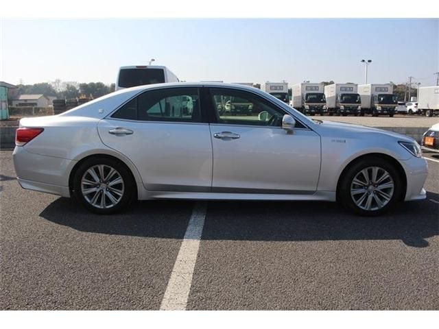 TOYOTA CROWN SEDAN HYBRID 2017 Image 31