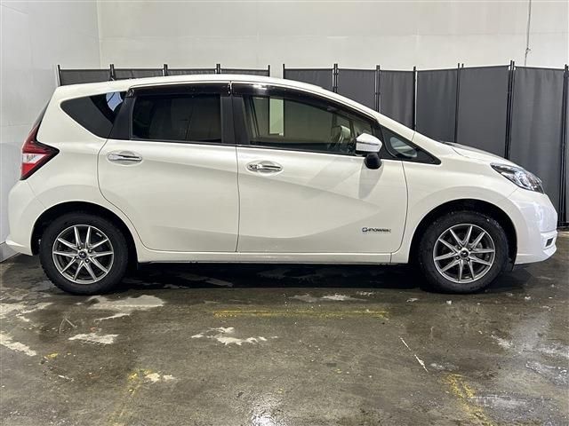 NISSAN NOTE 4WD 2018 Image 31