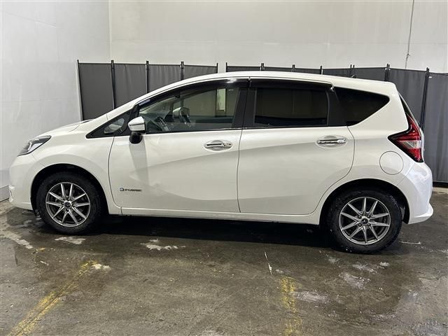 NISSAN NOTE 4WD 2018 Image 31