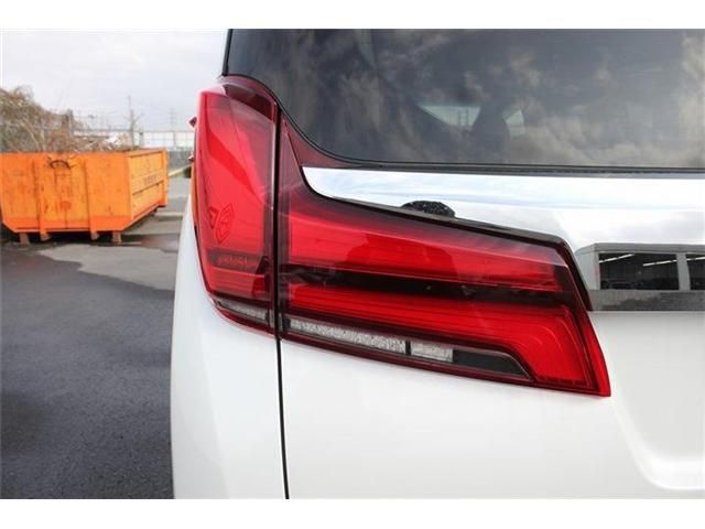 TOYOTA ALPHARD HYBRID 4WD 2023 Image 31