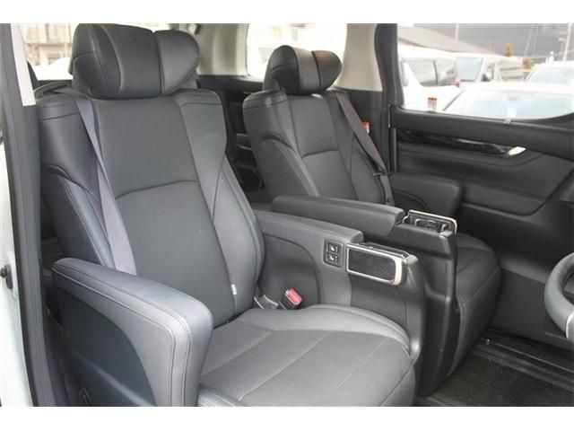 TOYOTA ALPHARD HYBRID 4WD 2023 Image 31