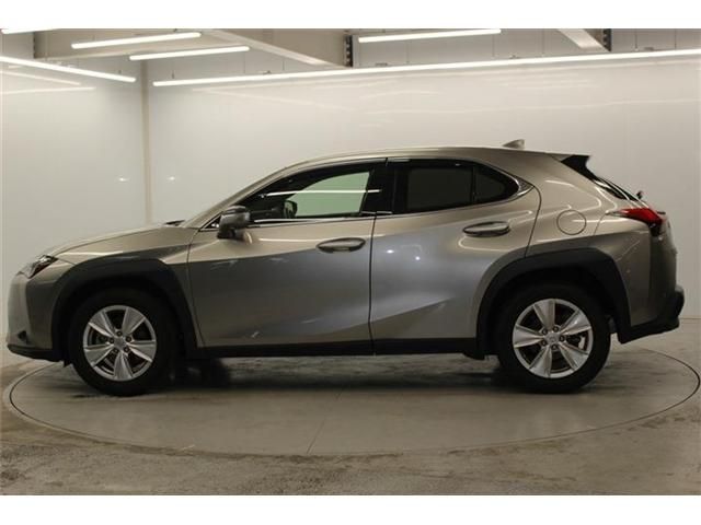 TOYOTA LEXUS UX200 2019 Image 31