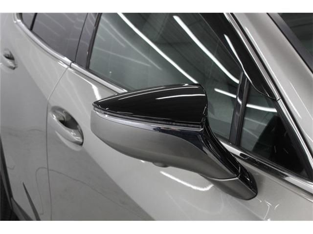 TOYOTA LEXUS UX200 2019 Image 31