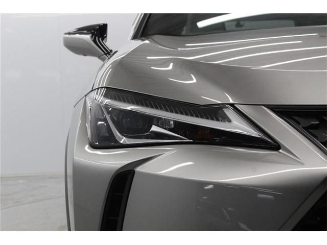 TOYOTA LEXUS UX200 2019 Image 31