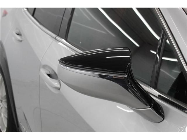 TOYOTA LEXUS UX250H AWD 2019 Image 31