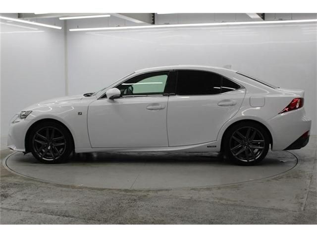 TOYOTA LEXUS IS300H 2013 Image 31